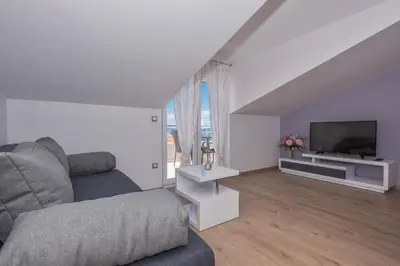TV i/ili zabavni centar u objektu Apartments with a parking space Makarska - 6720
