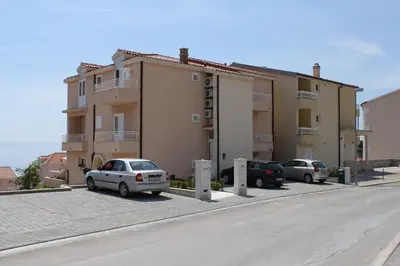 Zgrada u kojoj se nalazi apartman