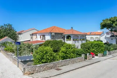 Zgrada u kojoj se nalazi apartman