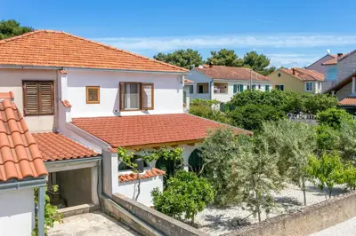 Zgrada u kojoj se nalazi apartman