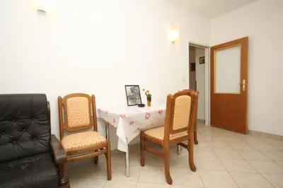 Tlocrt objekta Apartments by the sea Necujam, Solta - 8647
