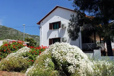 Vrt u objektu Apartments by the sea Zavala, Hvar - 594
