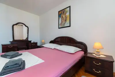 Krevet ili kreveti u jedinici u objektu Apartments with parking space Stanici, Omis - 11421