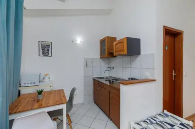 Kuhinja ili čajna kuhinja u objektu Studio Brela 2713b