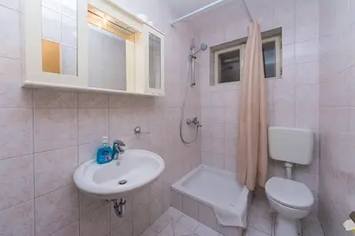Kupaonica u objektu Studio Brela 2752c