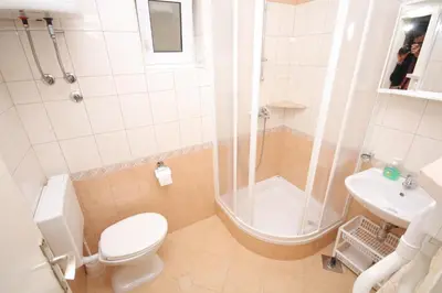 Kupaonica u objektu Apartments with parking space Baska Voda - Makarska - 2709