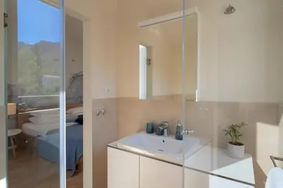 Kupaonica u objektu Villa Anouk