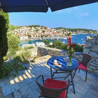 Peaceful Old Town Apartment with Sea and Sunrise Views