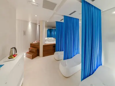 Krevet ili kreveti u jedinici u objektu Bluesun hotel Berulia