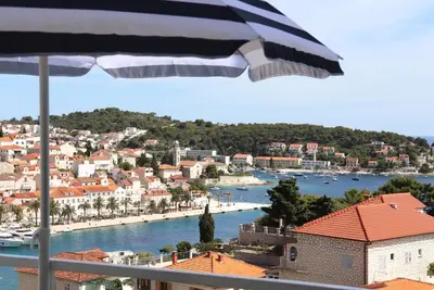 Tlocrt objekta Apartments with a parking space Hvar - 5687