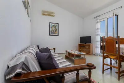 TV i/ili zabavni centar u objektu Apartments with parking space Dugi Rat, Omis - 11483