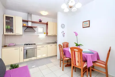 Kuhinja ili čajna kuhinja u objektu Apartment Oaza