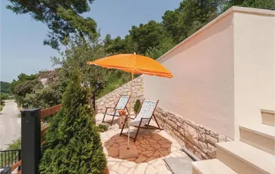 Tlocrt objekta Lovely Home In Pucisca With Jacuzzi
