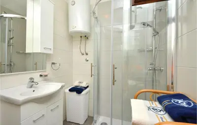 Kupaonica u objektu Apartment Podstrana With Sea View V