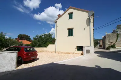 Zgrada u kojoj se nalazi apartman