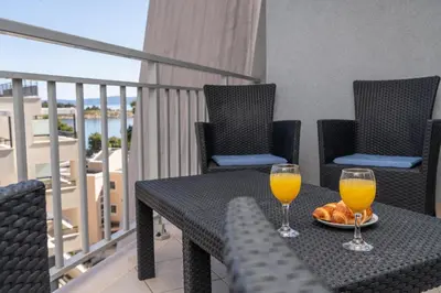 Balkon ili terasa u objektu Beachfront Apartment Mlinarevic