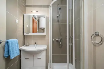 Kupaonica u objektu Beachfront Apartment Mlinarevic