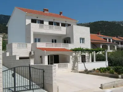 Zgrada u kojoj se nalazi apartman