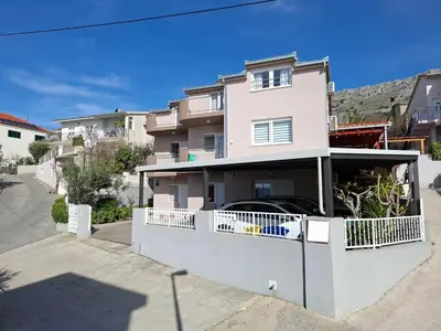 Zgrada u kojoj se nalazi apartman