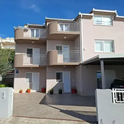 Apartment Ante
