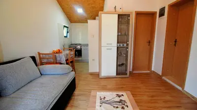 Kuhinja ili čajna kuhinja u objektu Holiday Home Jozo