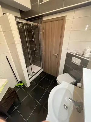 Kupaonica u objektu Apartments Nevistic