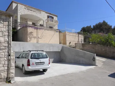 Zgrada u kojoj se nalazi apartman