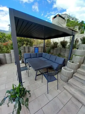 Balkon ili terasa u objektu Magi House with pool