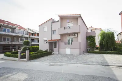 Zgrada u kojoj se nalazi apartman