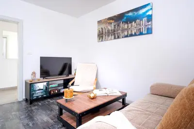 TV i/ili zabavni centar u objektu Apartments Lucic