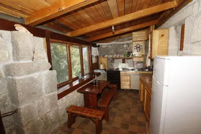 Kuhinja ili čajna kuhinja u objektu House Mario