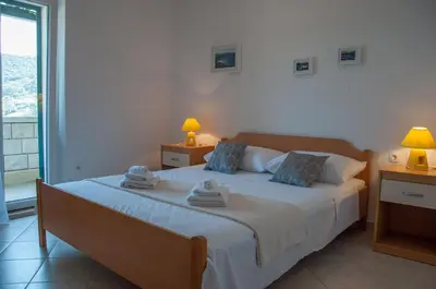 Krevet ili kreveti u jedinici u objektu Apartments by the sea Pucisca, Brac - 5625