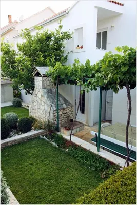Vrt u objektu Apartments with parking space Supetar, Brac - 11147