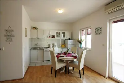 Kuhinja ili čajna kuhinja u objektu Apartments with parking space Supetar, Brac - 11147