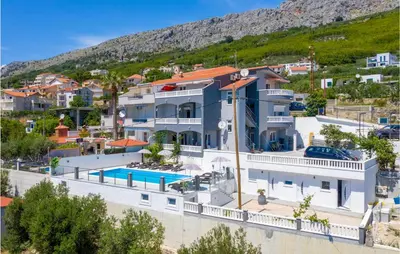 Pogled na planine ili pogled na planine iz apartmana