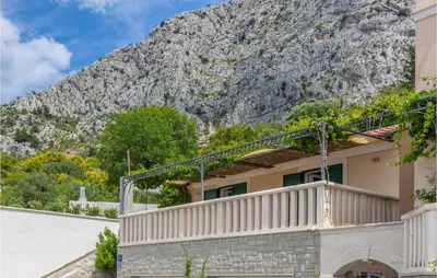 Pogled na planine ili pogled na planine iz apartmana