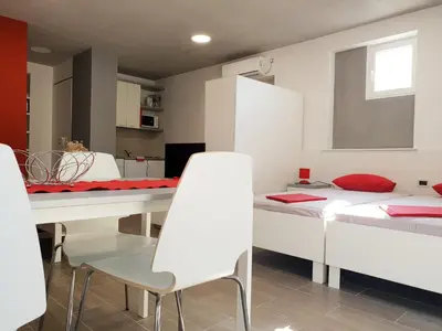 Kuhinja ili čajna kuhinja u objektu Apartment Maric