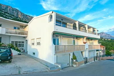 Pogled na planine ili pogled na planine iz apartmana