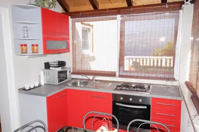 Kuhinja ili čajna kuhinja u objektu Family friendly house with a swimming pool Postira, Brac - 5661