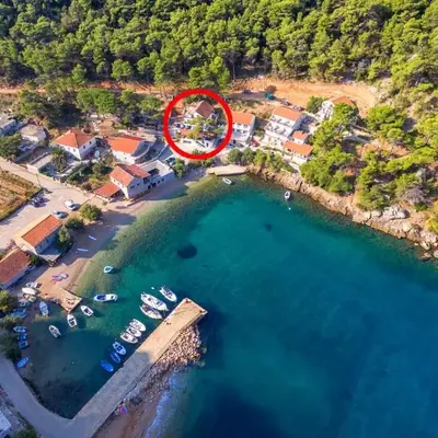 Apartments by the sea Cove Vela Stiniva