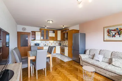 Kuhinja ili čajna kuhinja u objektu Apartment Edita