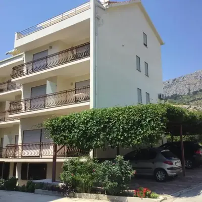 Apartments and Rooms Mamić