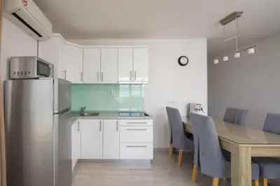 Kuhinja ili čajna kuhinja u objektu Apartmani Noah - Iva i Matea