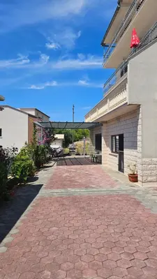 Zgrada u kojoj se nalazi apartman