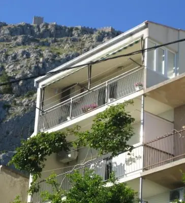 Pogled na planine ili pogled na planine iz apartmana