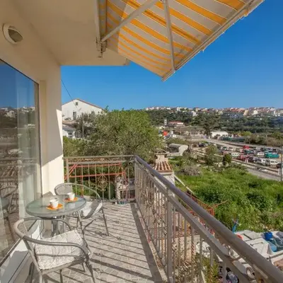 Apartments Edi