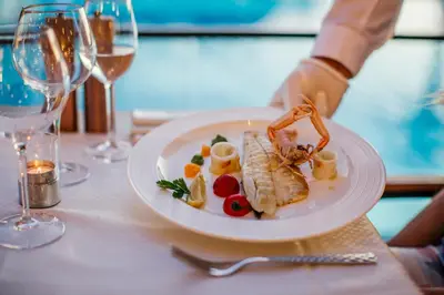 Hrana u hotelu ili u blizini