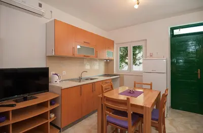 Kuhinja ili čajna kuhinja u objektu Apartments Krvavica