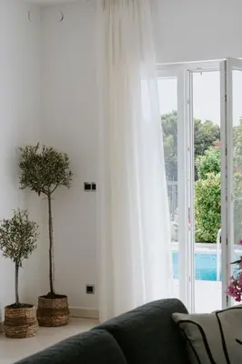 Bazen u objektu Villa Melograno by Domus Mirus - Rooftop Cinema, Pool, 6-Minute Walk to Beach ili u blizini