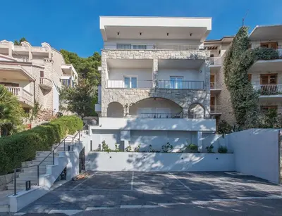 Zgrada u kojoj se nalazi apartman